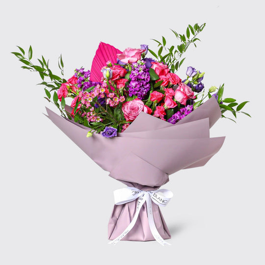 Camille Bouquet - BLACK AND BLANC