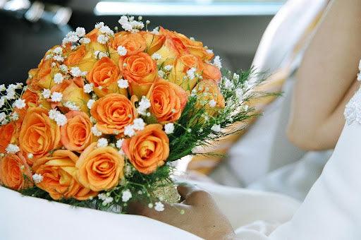 How to Buy Stunning Flowers in Dubai - BLACK AND BLANC 