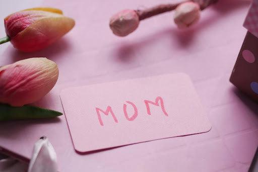 When Is Mother’s Day in Dubai? Your Complete Guide - BLACK AND BLANC 