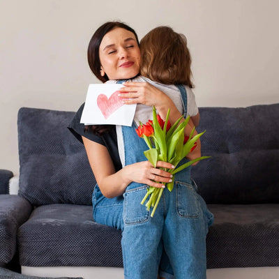 Emirati Women's day - BLACK AND BLANC 