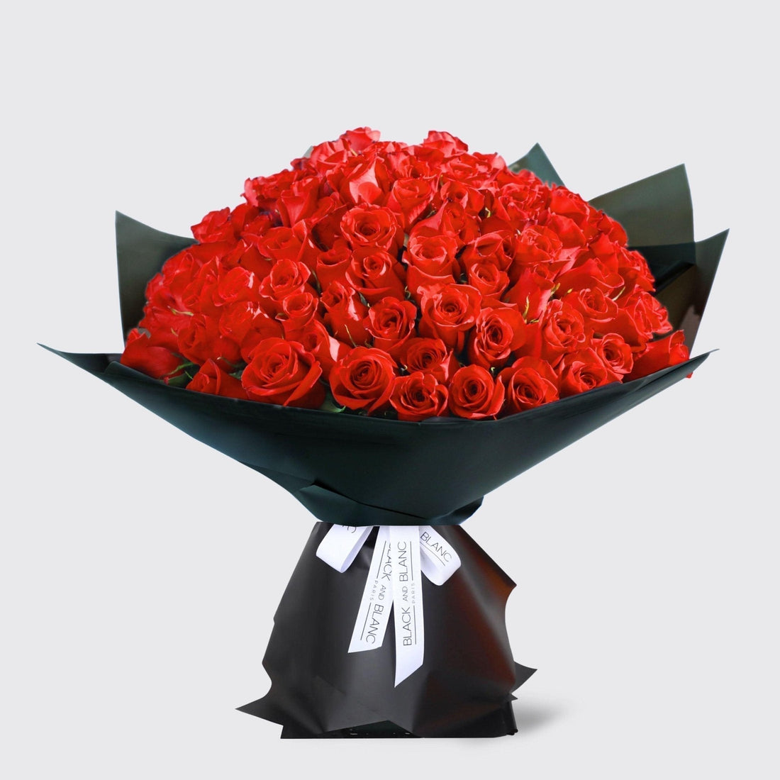 100/101 Purple Roses Bouquet - BLACK AND BLANC
