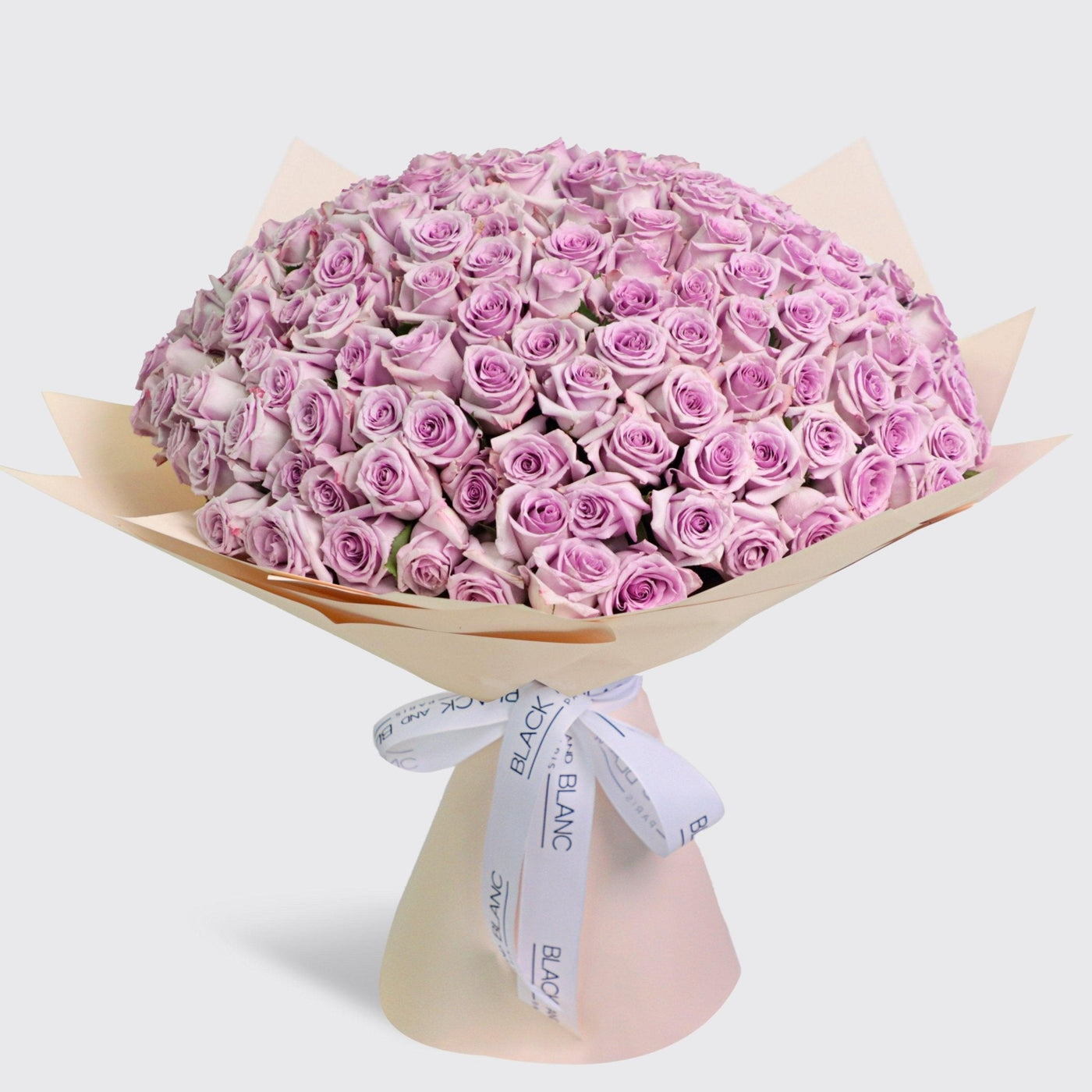 200/201 Purple Roses Bouquet - BLACK AND BLANC
