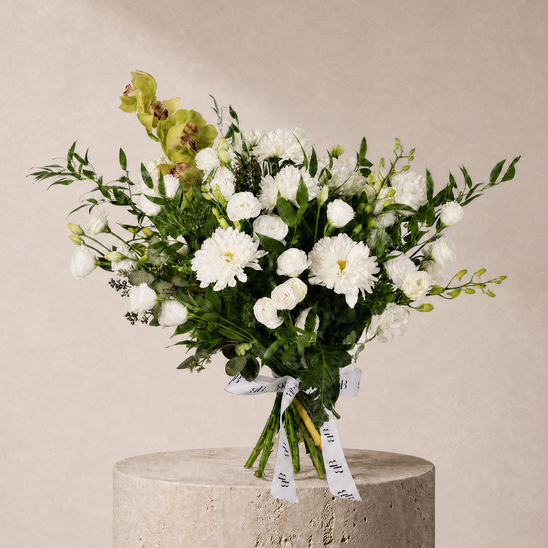 Atrium Bouquet - BLACK AND BLANC