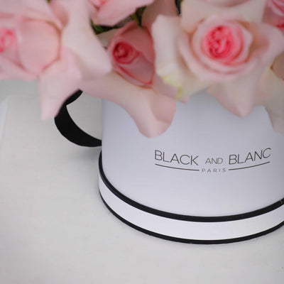 50/51 Pink Roses in Box - Fresh Flowers - BLACK AND BLANC