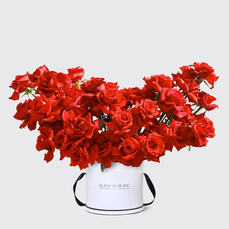 50/51 Roses in Box - BLACK AND BLANC