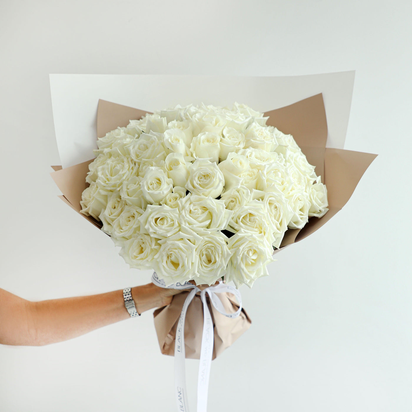 50/51 White Roses Bouqs - Fresh Flowers - BLACK AND BLANC