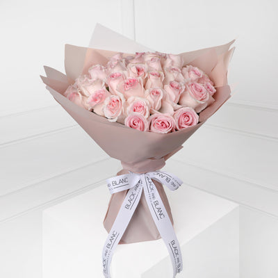 50/51 Pink Roses Bouqs - Fresh Flowers - BLACK AND BLANC