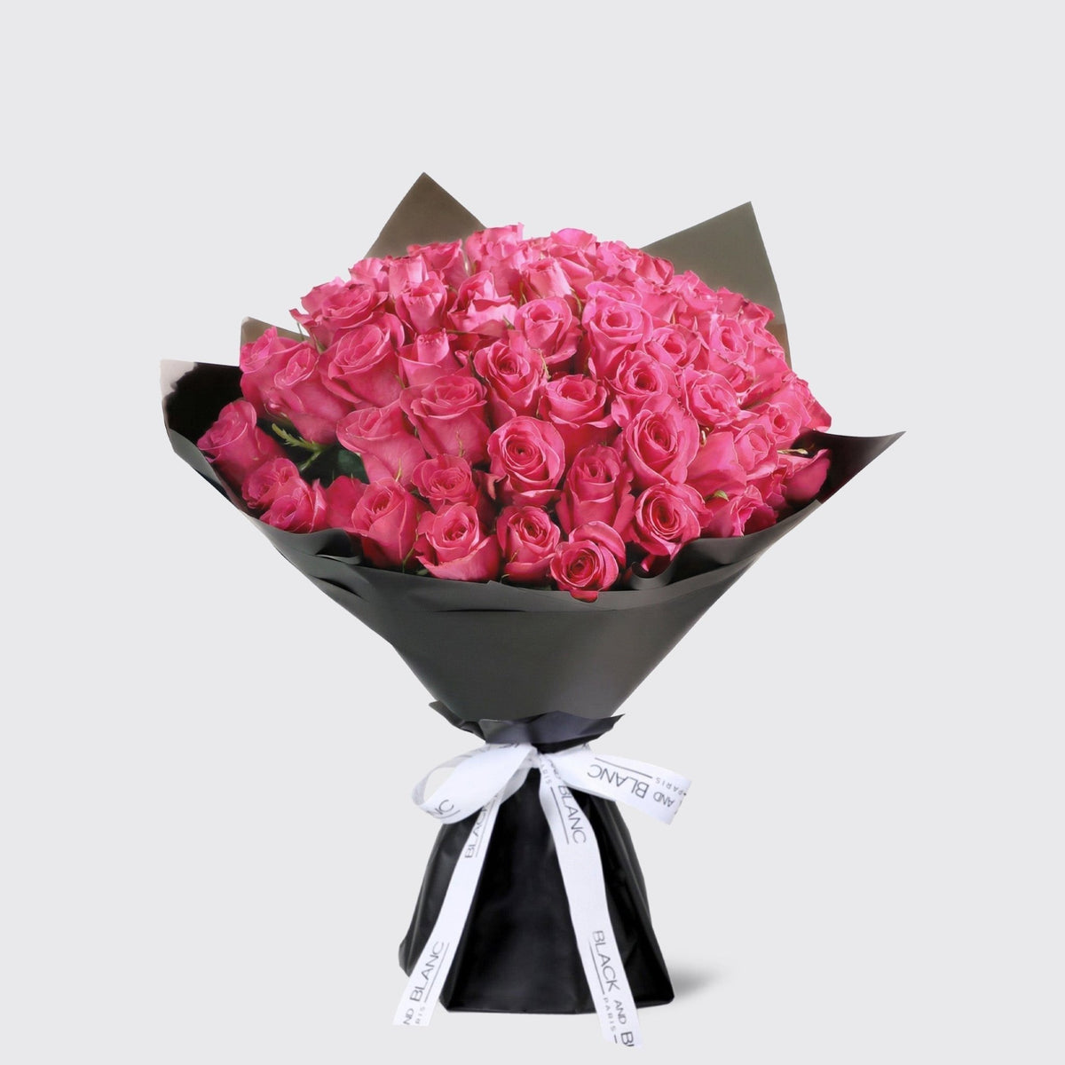 50/51 Roses Bouquet - BLACK AND BLANC