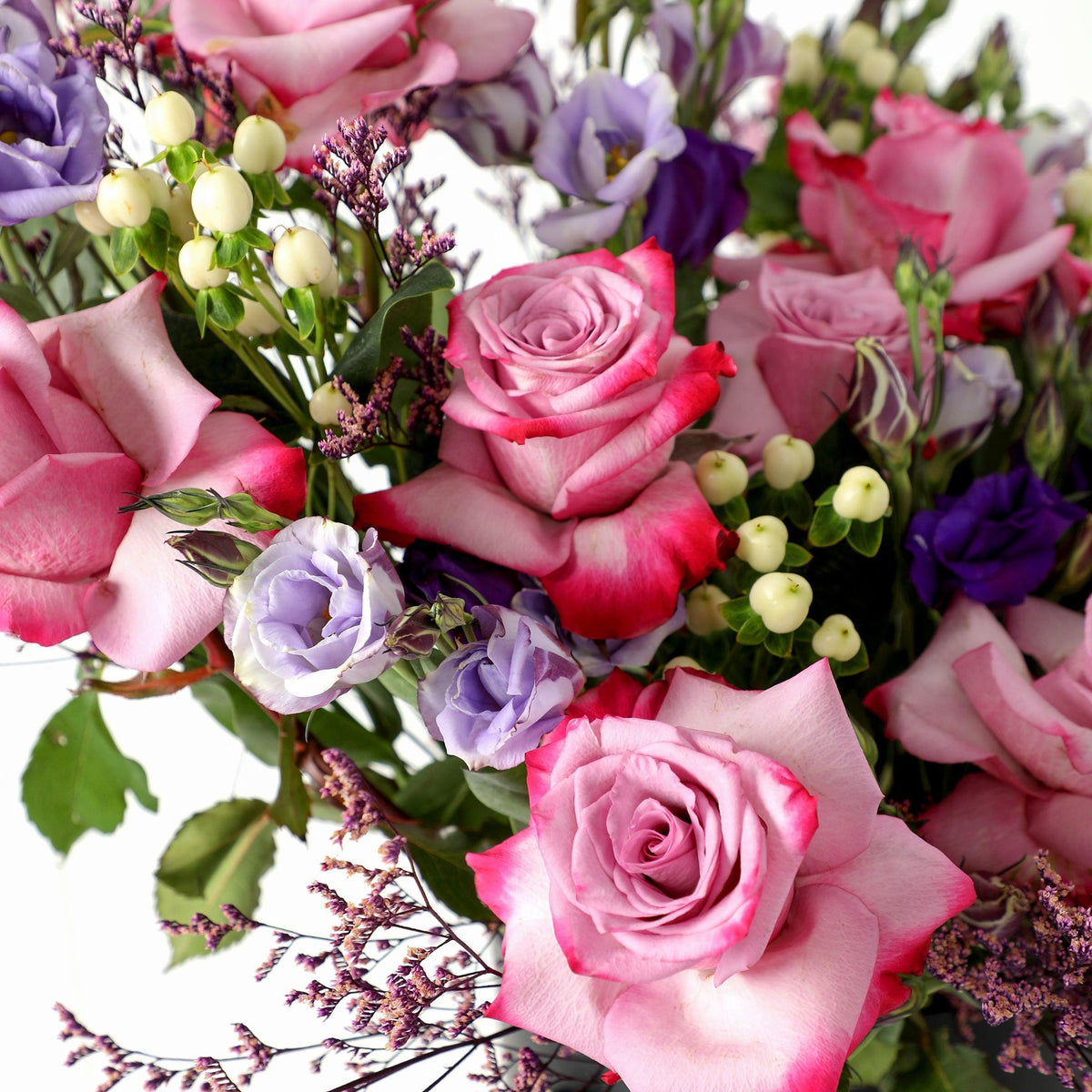 Amethyst - Fresh Flowers - BLACK AND BLANC