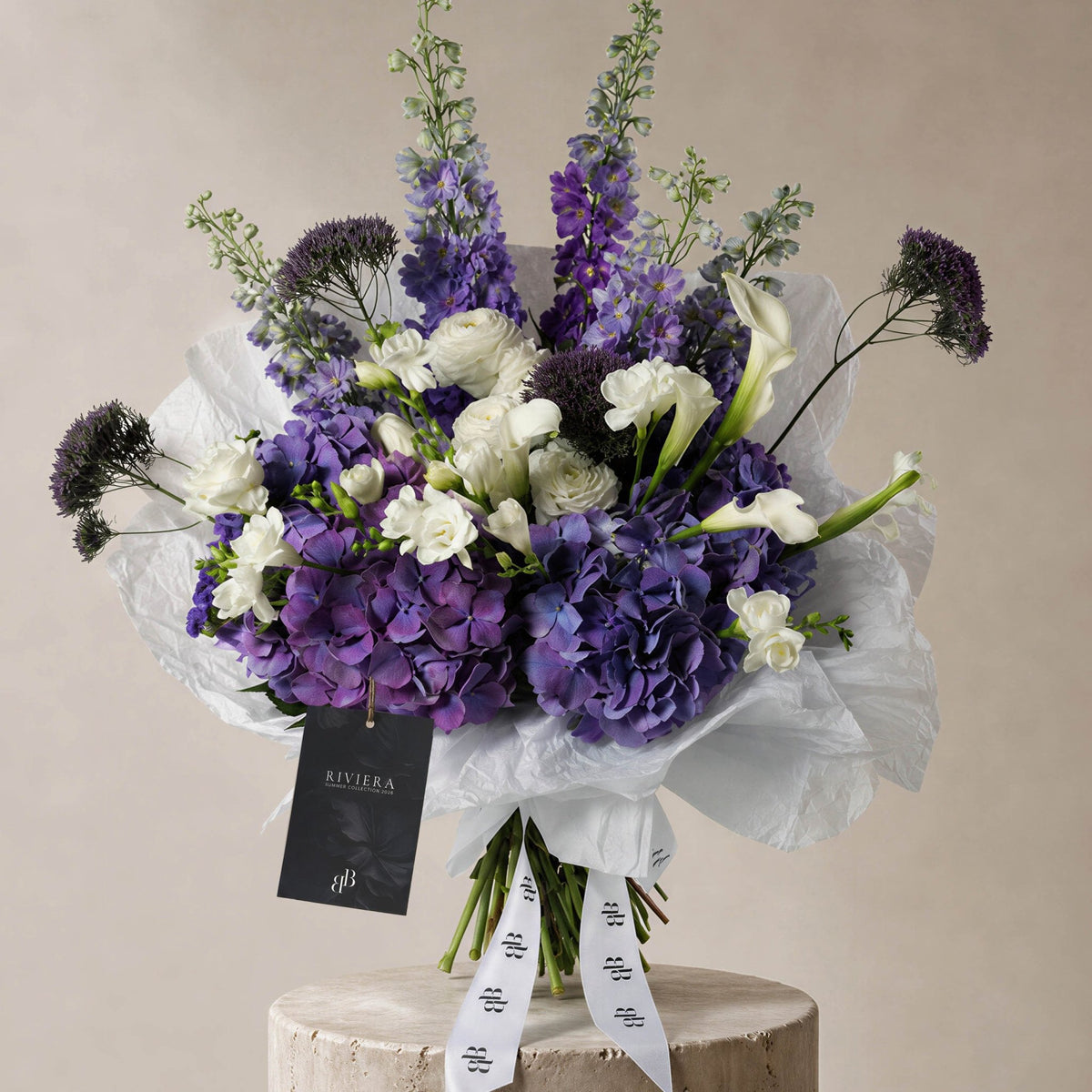 Antibes Bouquet - BLACK AND BLANC