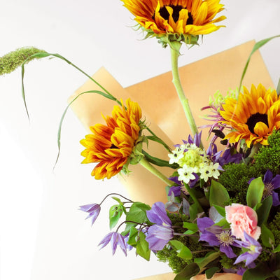 Apricot Glow Bouquet - BLACK AND BLANC
