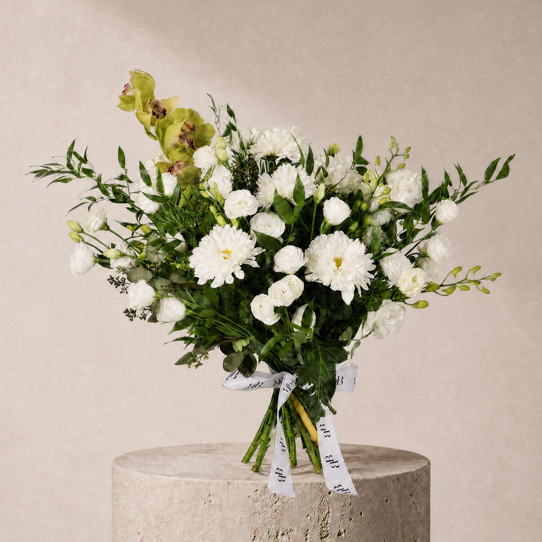 Atrium Bouquet - BLACK AND BLANC