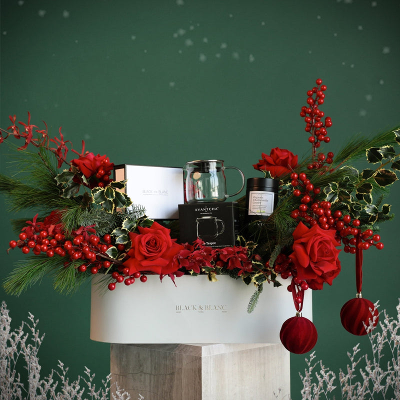 Avantcha Christmas Teapot, Tea & Chocolate Hamper - BLACK AND BLANC