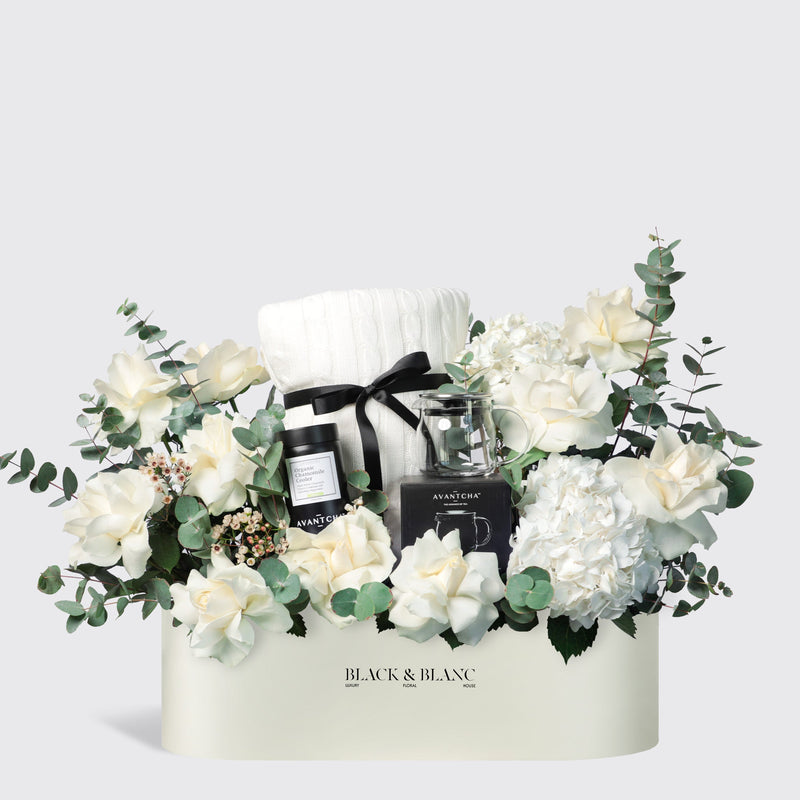 أفانتشا (شاي وإبريق شاي وبطانية)