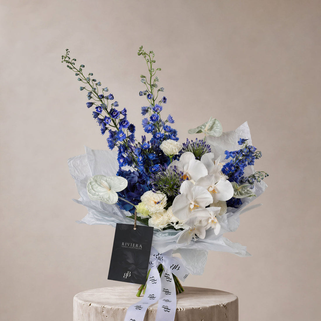 Azur Bouquet - BLACK AND BLANC