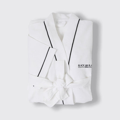 BLACK AND BLANC (Bathrobe & Candle) - BLACK AND BLANC