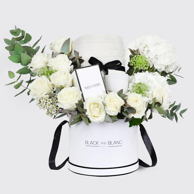 BLACK AND BLANC (Candle & Blanket) - BLACK AND BLANC