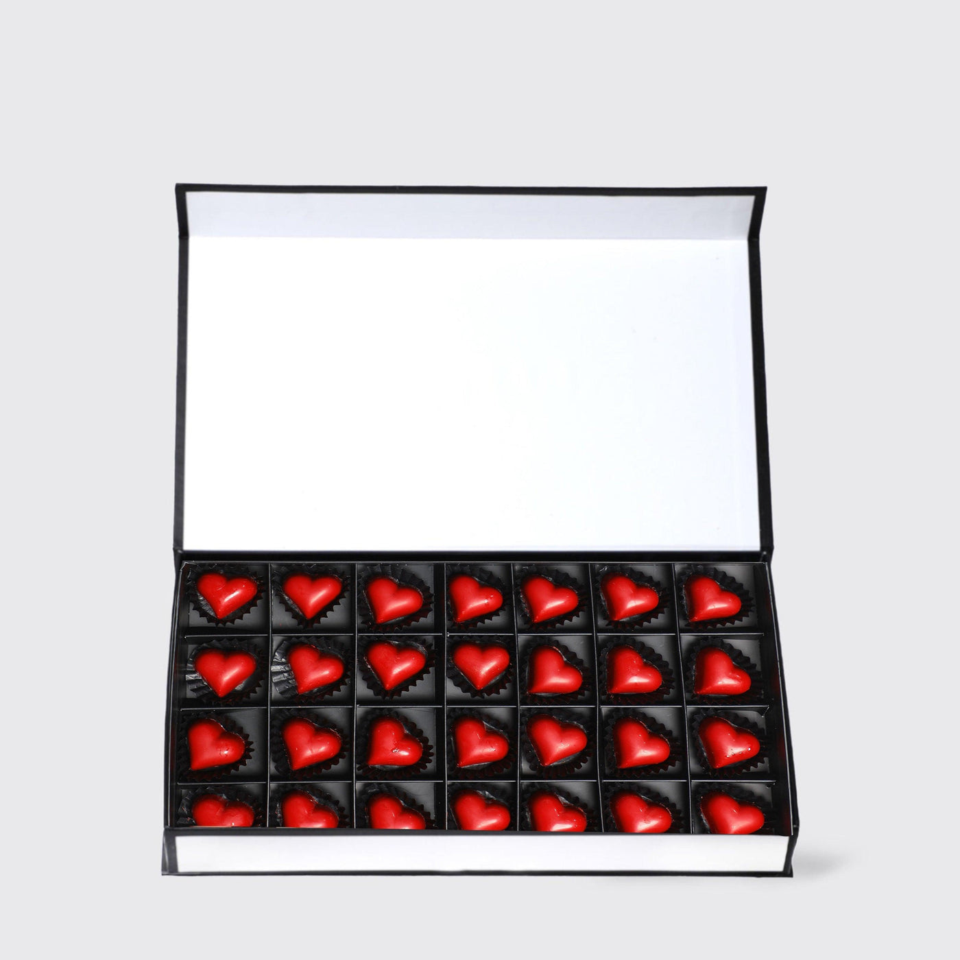 Black and Blanc Cholate heart shape 28Pcs