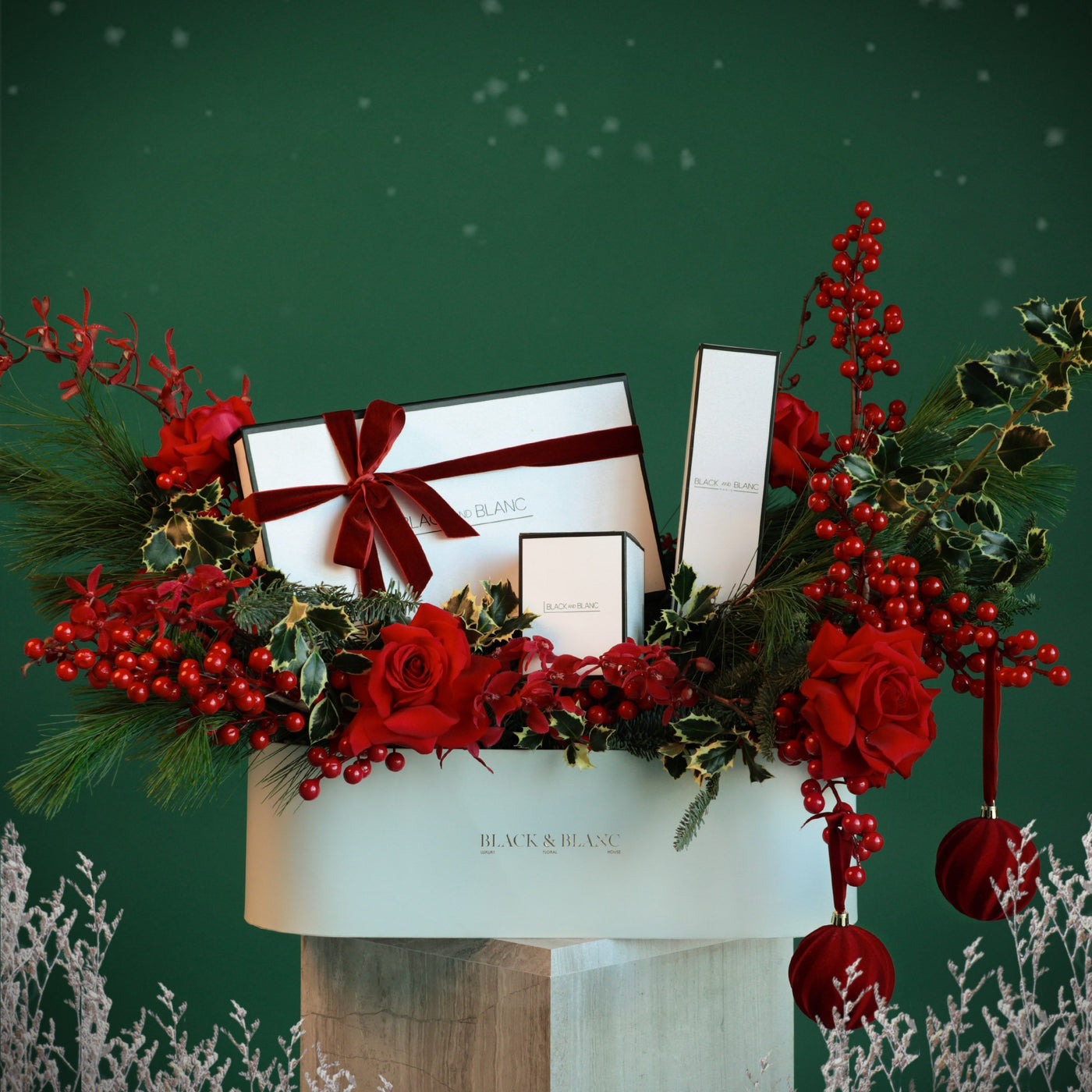 Black and Blanc Christmas Hamper (Chocolate Truffles with Candle & Diffuser)