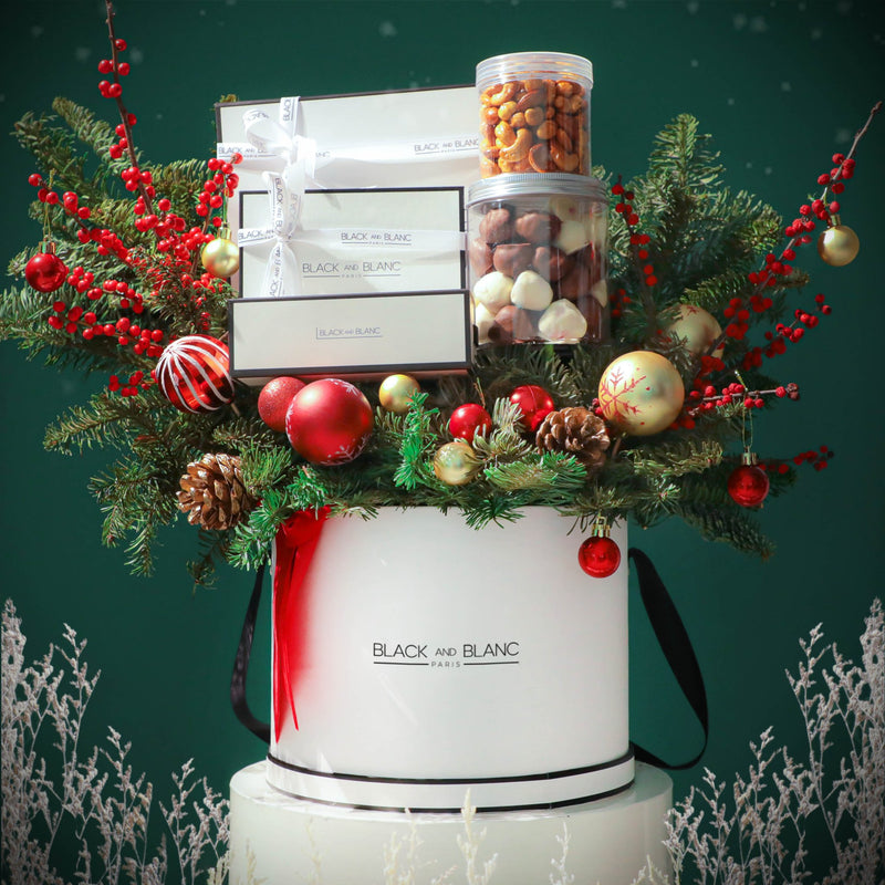 BLACK AND BLANC - Fruit Chocolate, Chocoberry & Nuts Christmas Hamper - BLACK AND BLANC