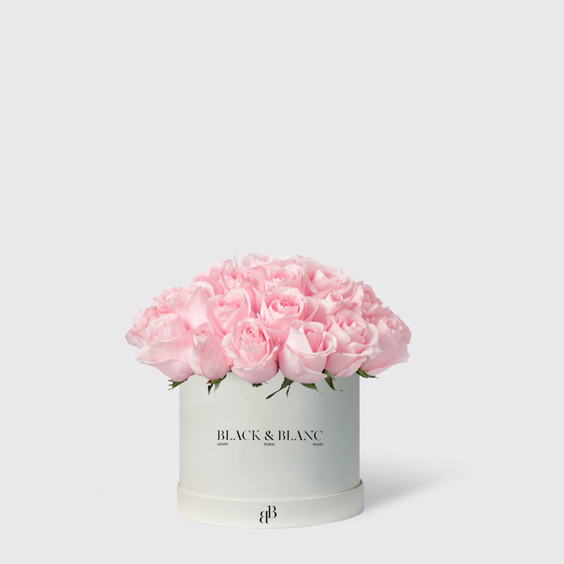 Bouqbox Pink Roses in Box - BLACK AND BLANC