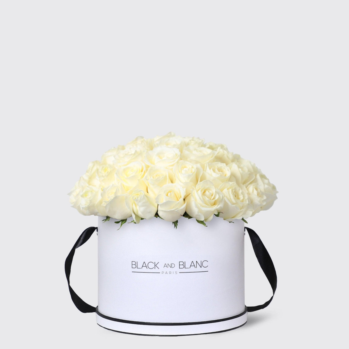 White Roses in Box - BLACK AND BLANC