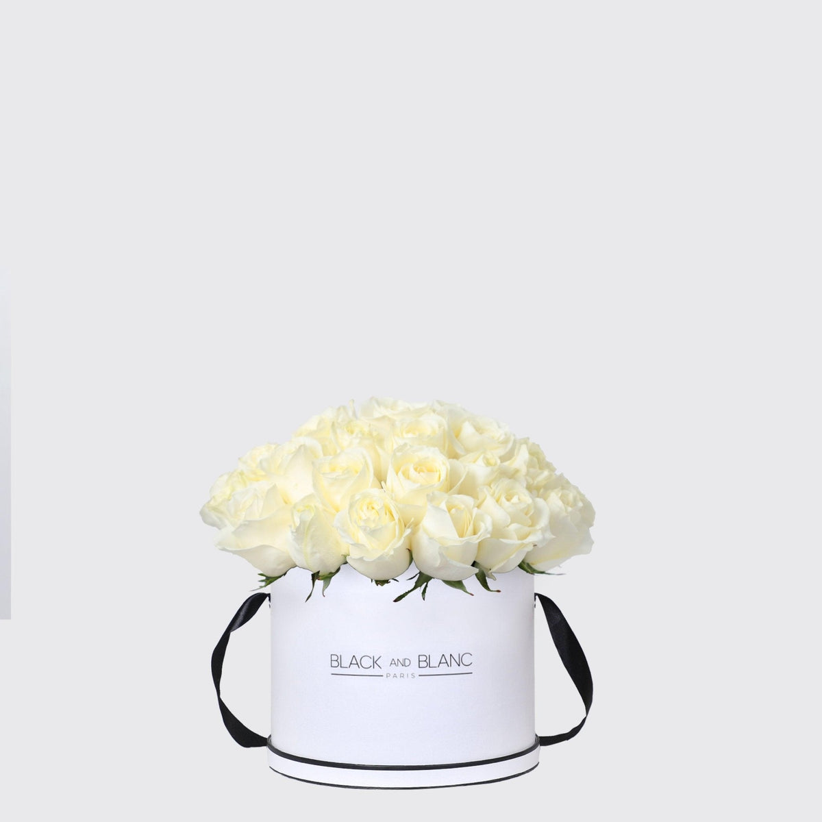 White Roses in Box - BLACK AND BLANC
