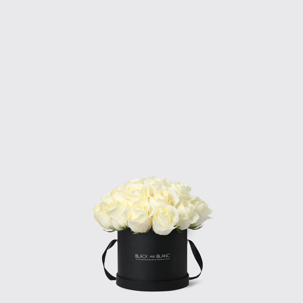 White Roses in Box - BLACK AND BLANC