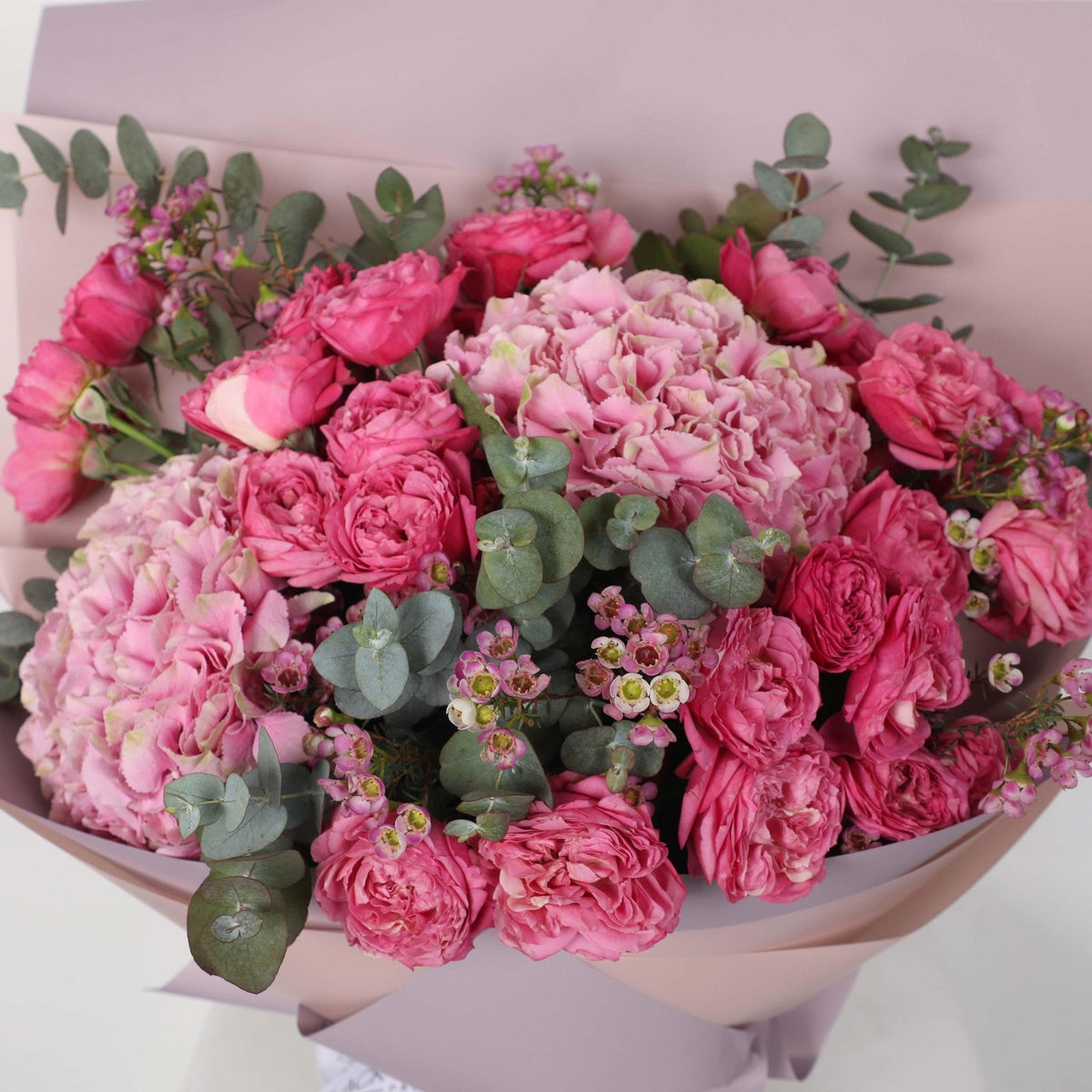 Celine Bouquet - BLACK AND BLANC