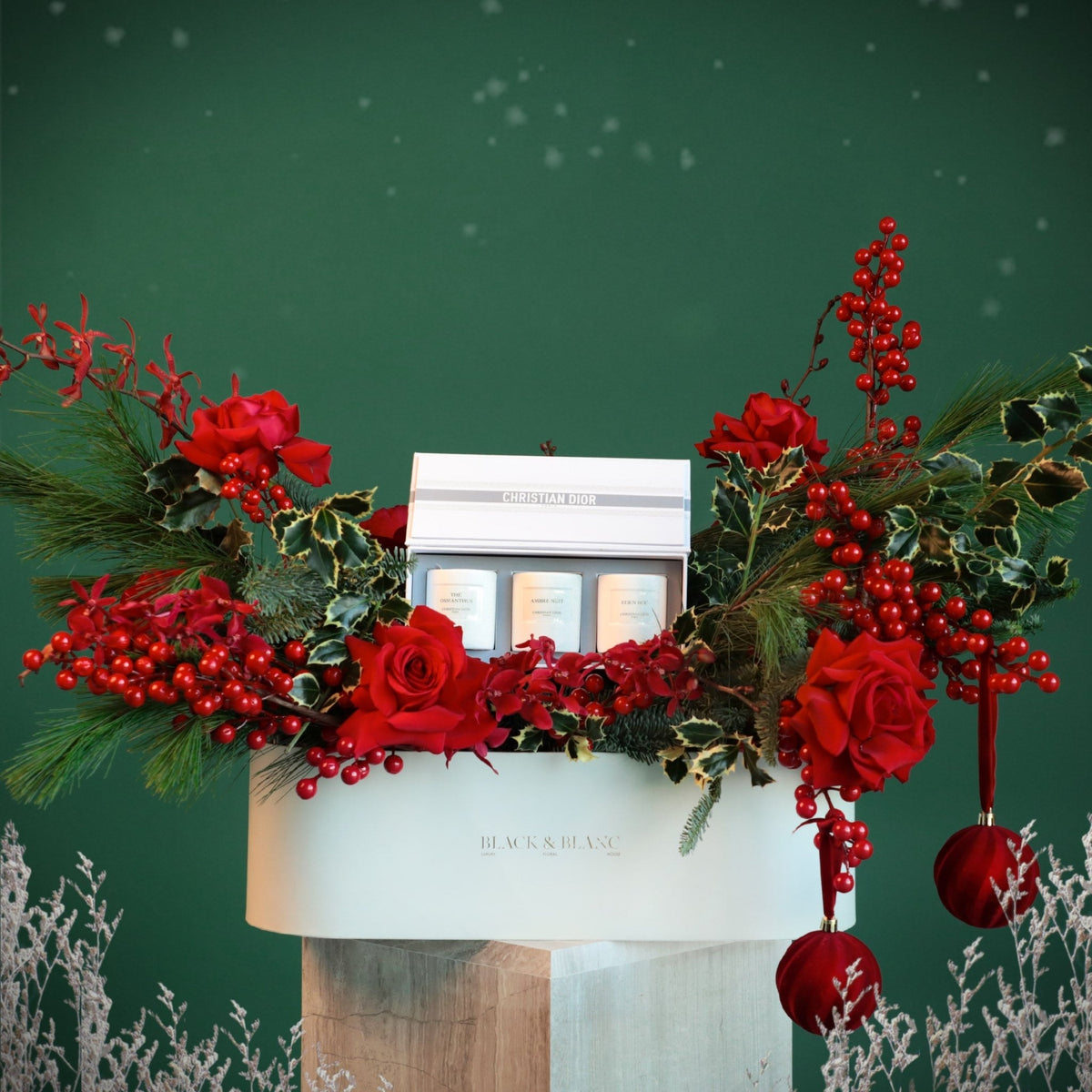 Christian Dior Candle Set Christmas Hamper - BLACK AND BLANC