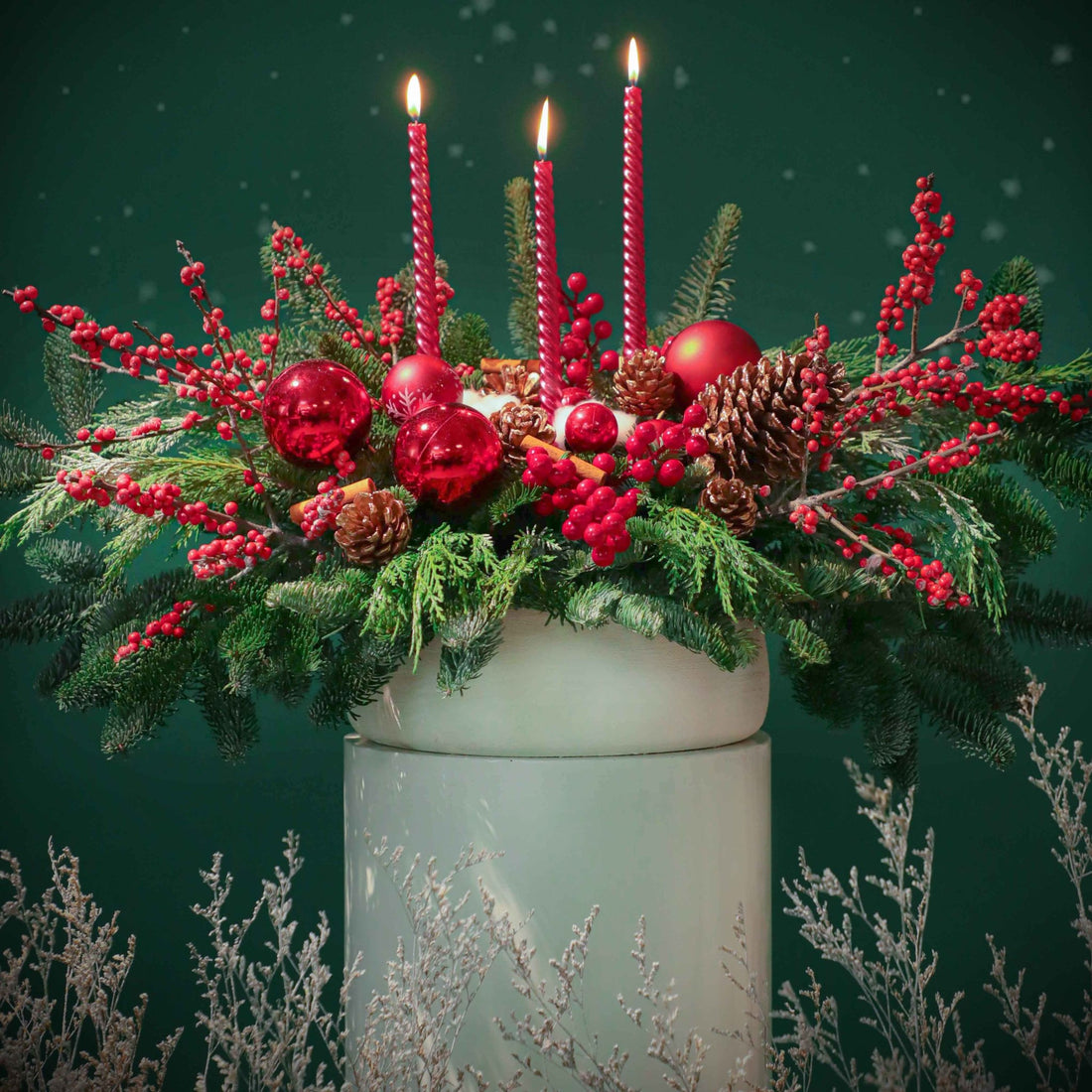 Christmas Glow - Fresh Flowers - BLACK AND BLANC