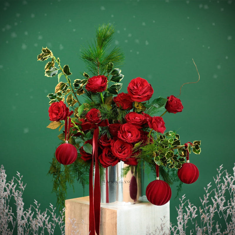 Christmas in Box - Fresh Flowers - BLACK AND BLANC