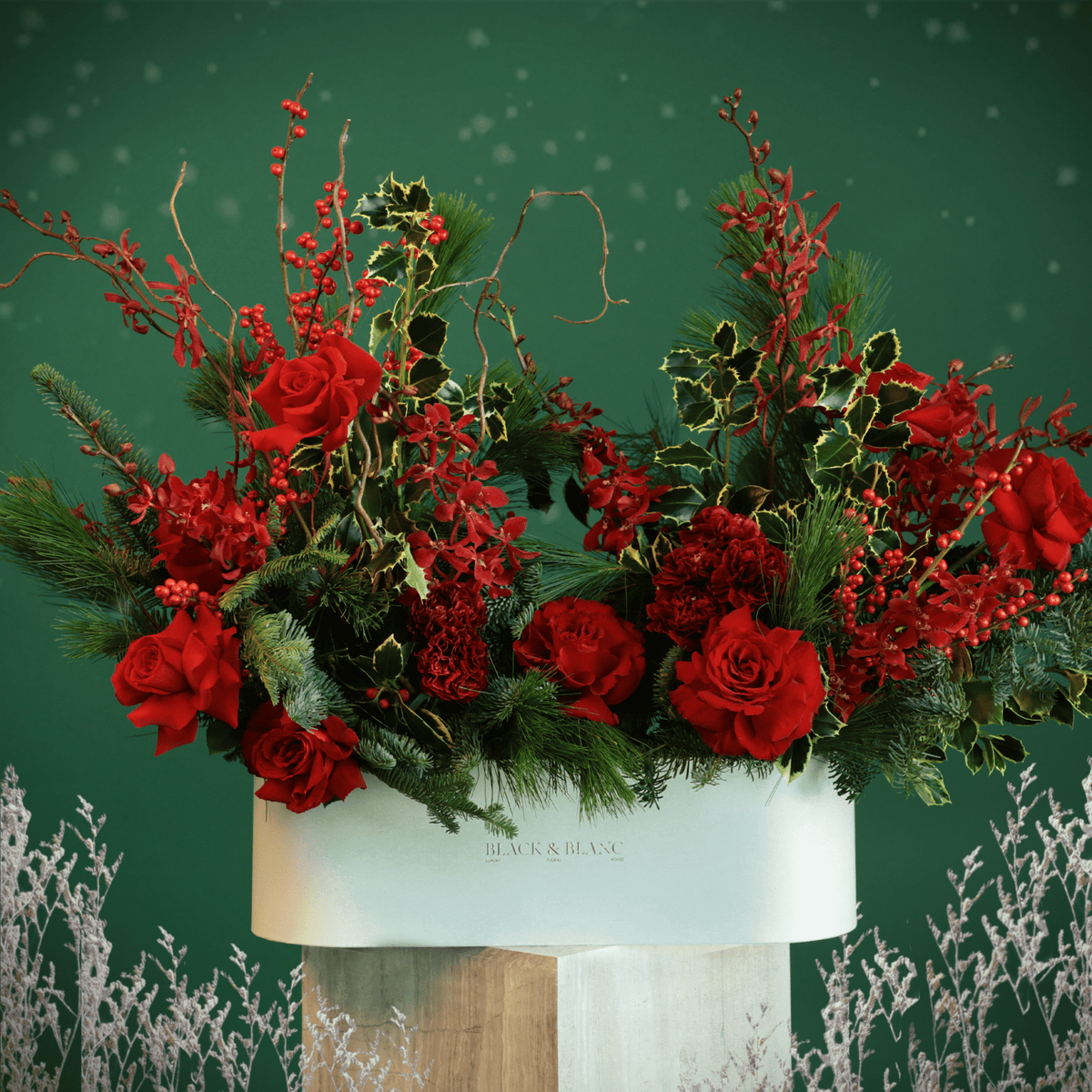 Christmas in Half Meter Box - Fresh Flowers - BLACK AND BLANC
