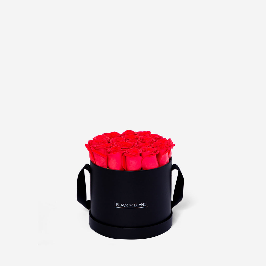 Classic Red Roses Round - Fresh Flower - Le Grand / Black - Box