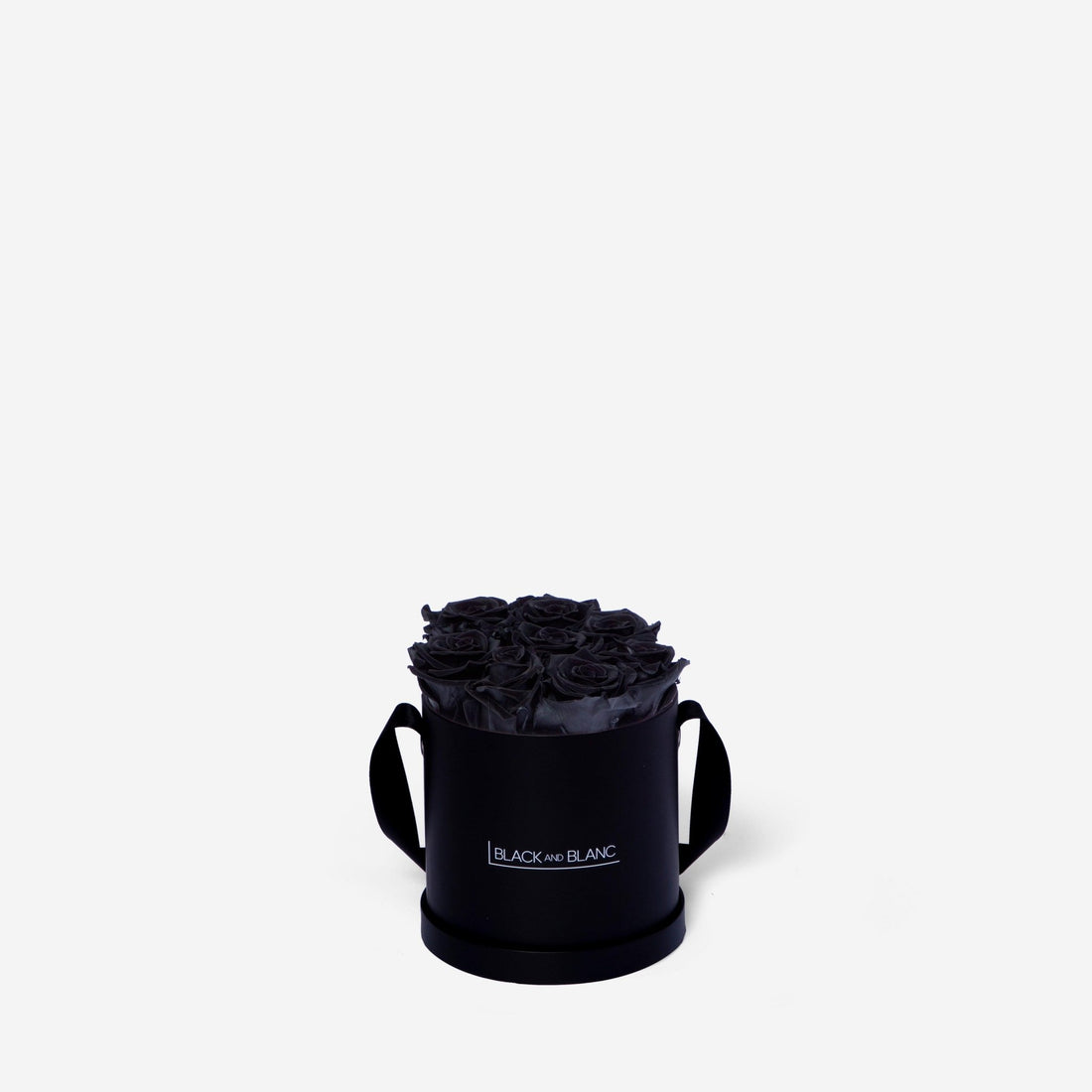 Classic Round - Infinity Roses - BLACK AND BLANC