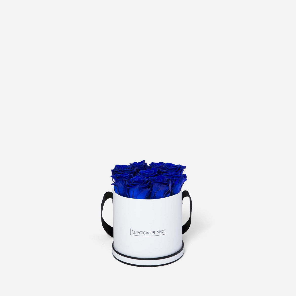 Classic Round - Infinity Roses - BLACK AND BLANC