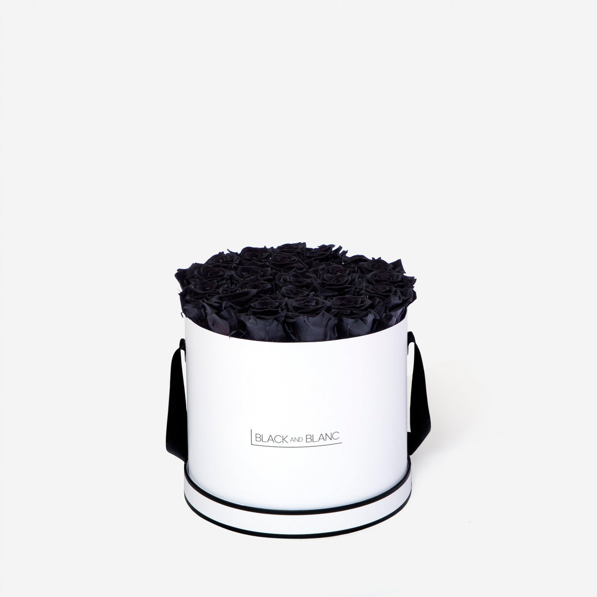 Classic Round - Infinity Roses - BLACK AND BLANC