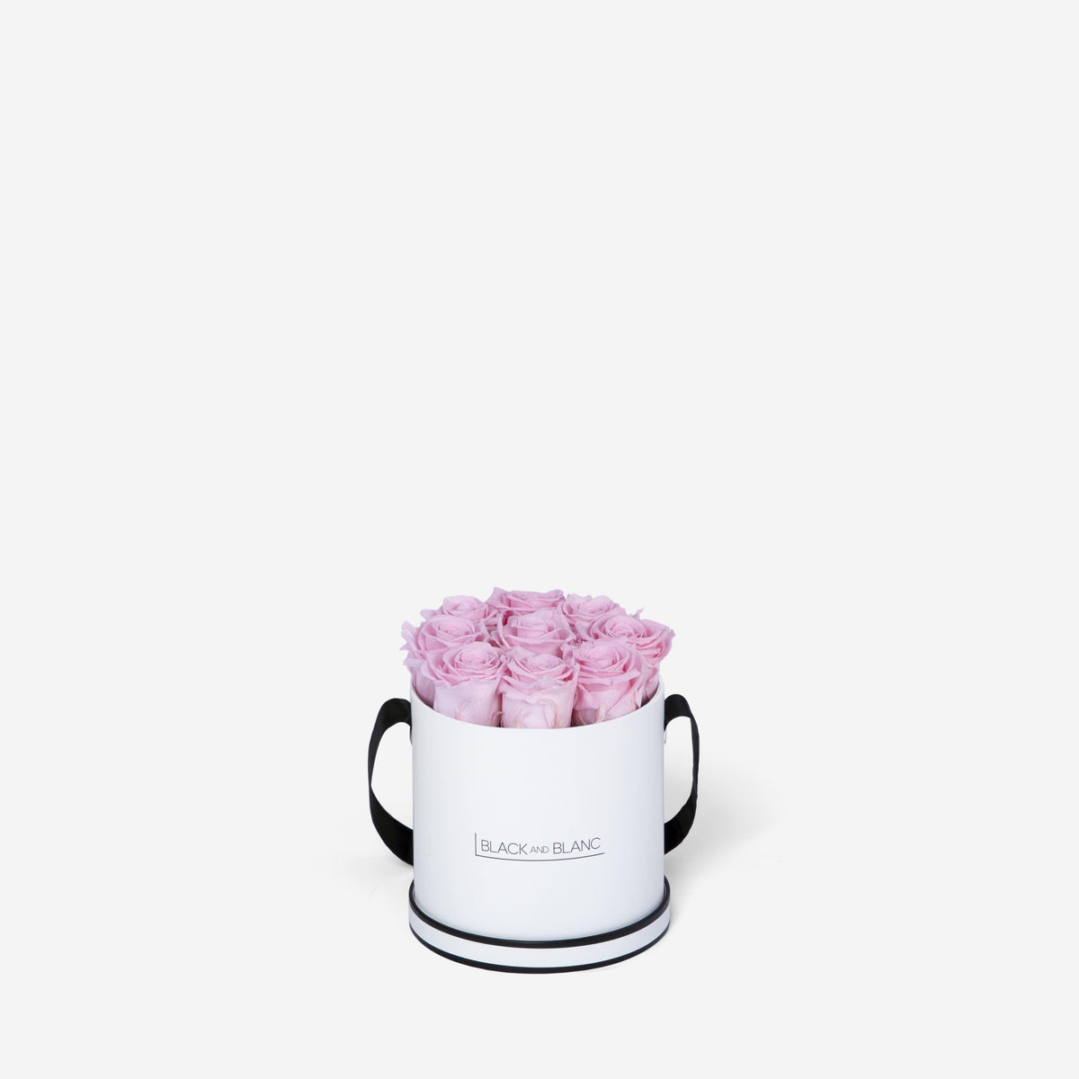 Classic Round - Infinity Roses - BLACK AND BLANC