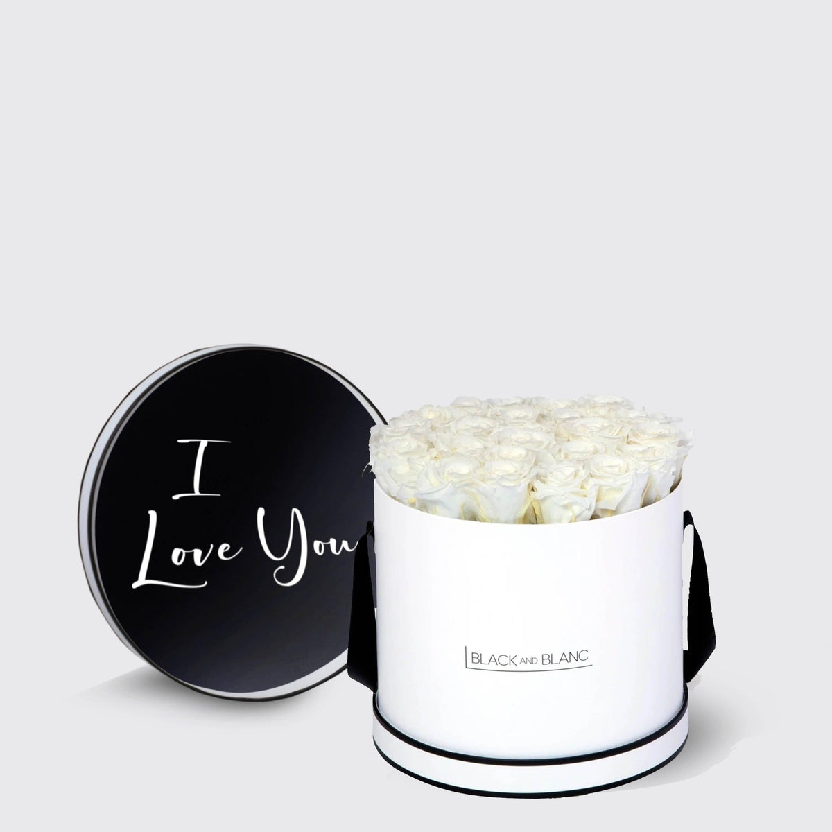 Classic Script - I Love You - Infinity Roses - BLACK AND BLANC