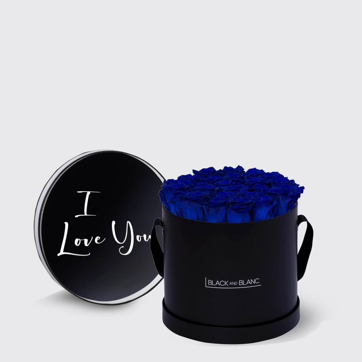 Classic Script - I Love You - Infinity Roses - BLACK AND BLANC