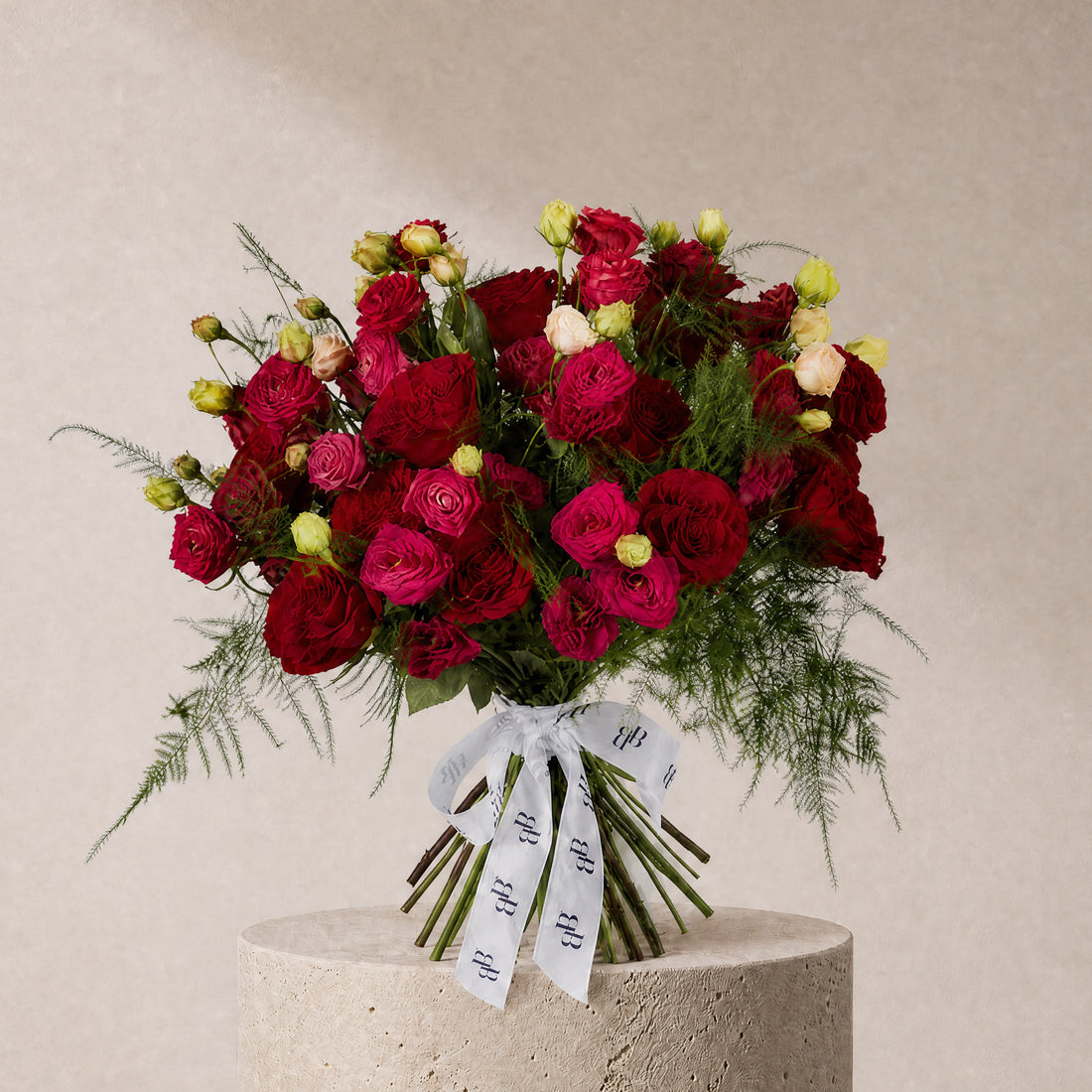 Ember Bouquet - BLACK AND BLANC