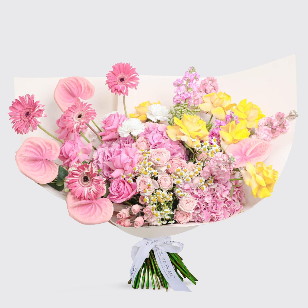 Éclat de Printemps Bouquet - BLACK AND BLANC