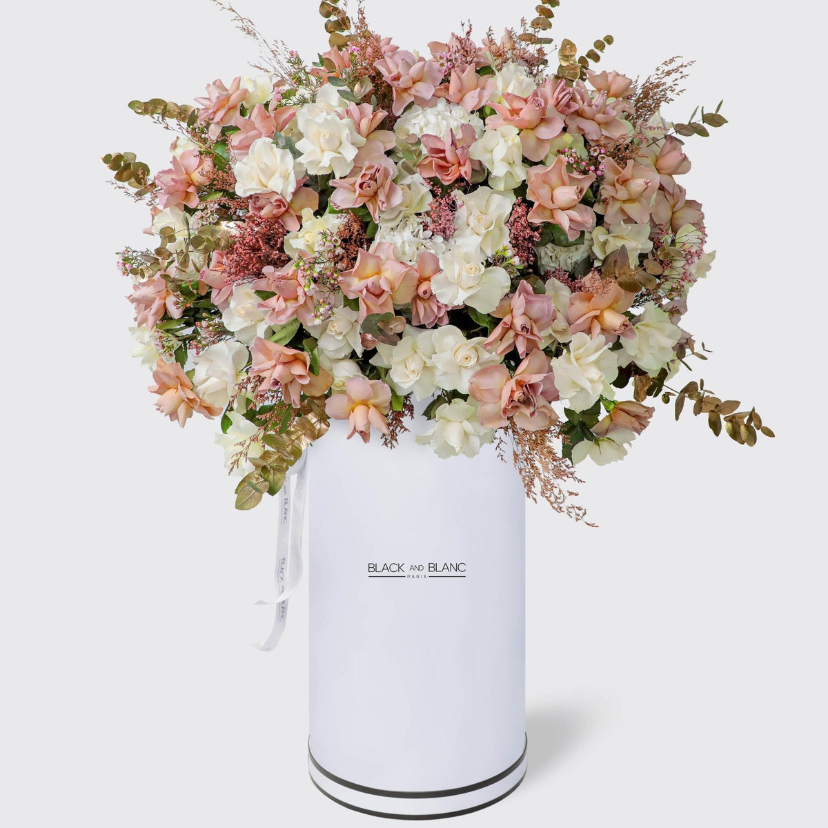 Elegance Serein in Pinnacle Box - BLACK AND BLANC