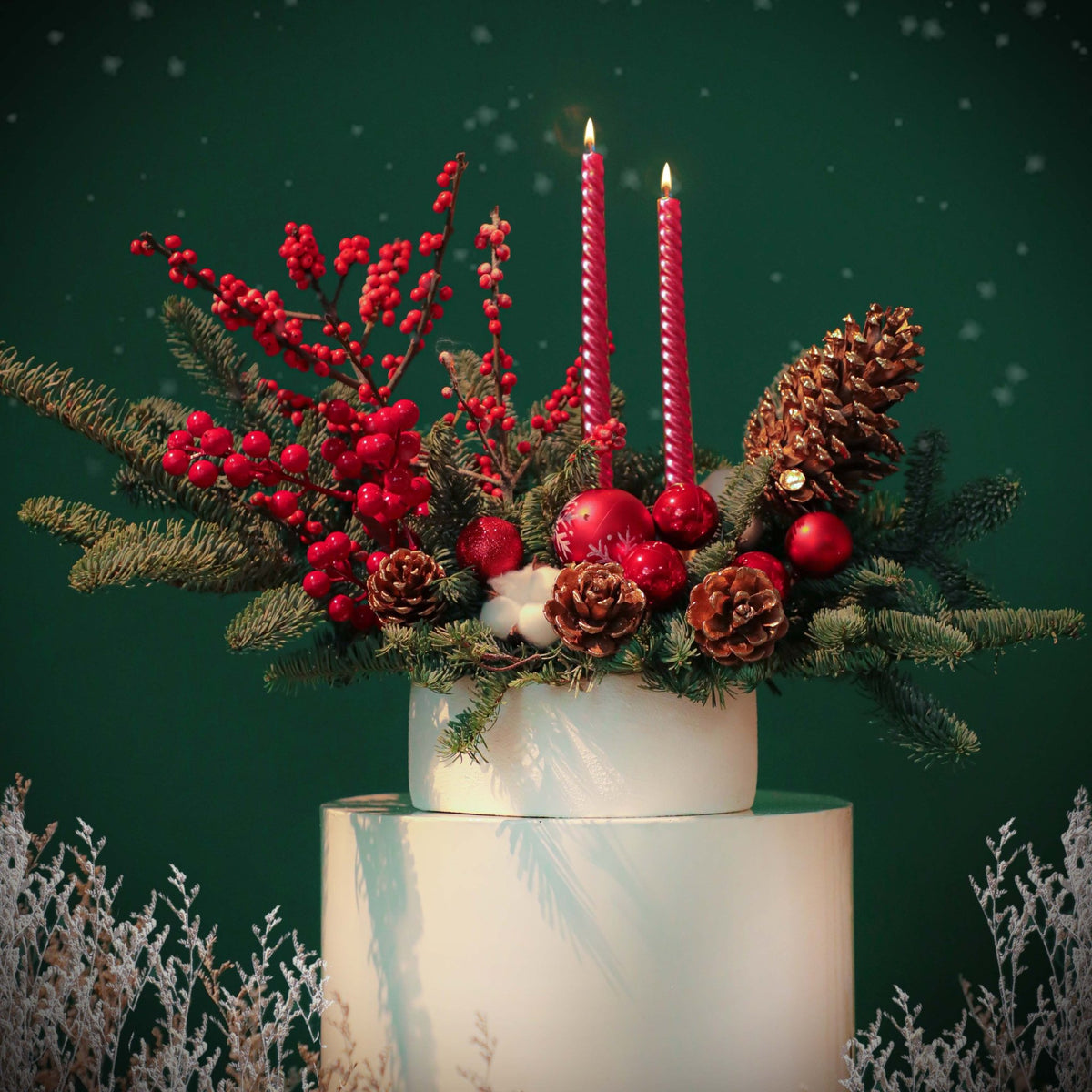 Festive Candlelight - Fresh Flowers - BLACK AND BLANC