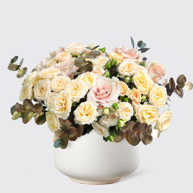 Fleur d’Ivoire in Vase - BLACK AND BLANC