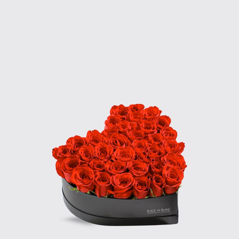 Fresh Red Love - BLACK AND BLANC