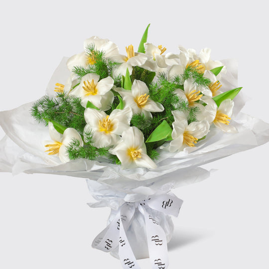 Glowing White Tulips Bouquet - BLACK AND BLANC