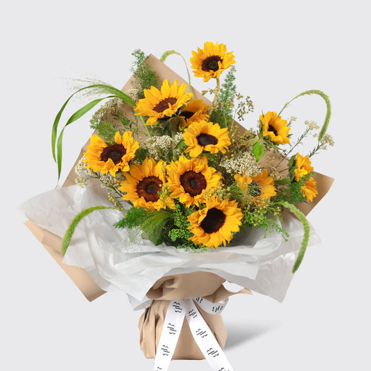 Golden Sunflower Bouquet - BLACK AND BLANC