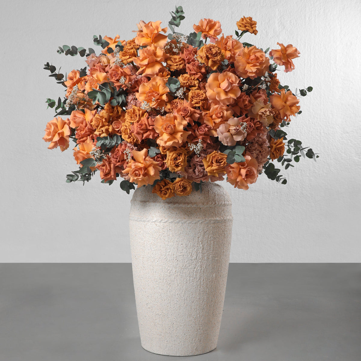 Henna in Vase - BLACK AND BLANC