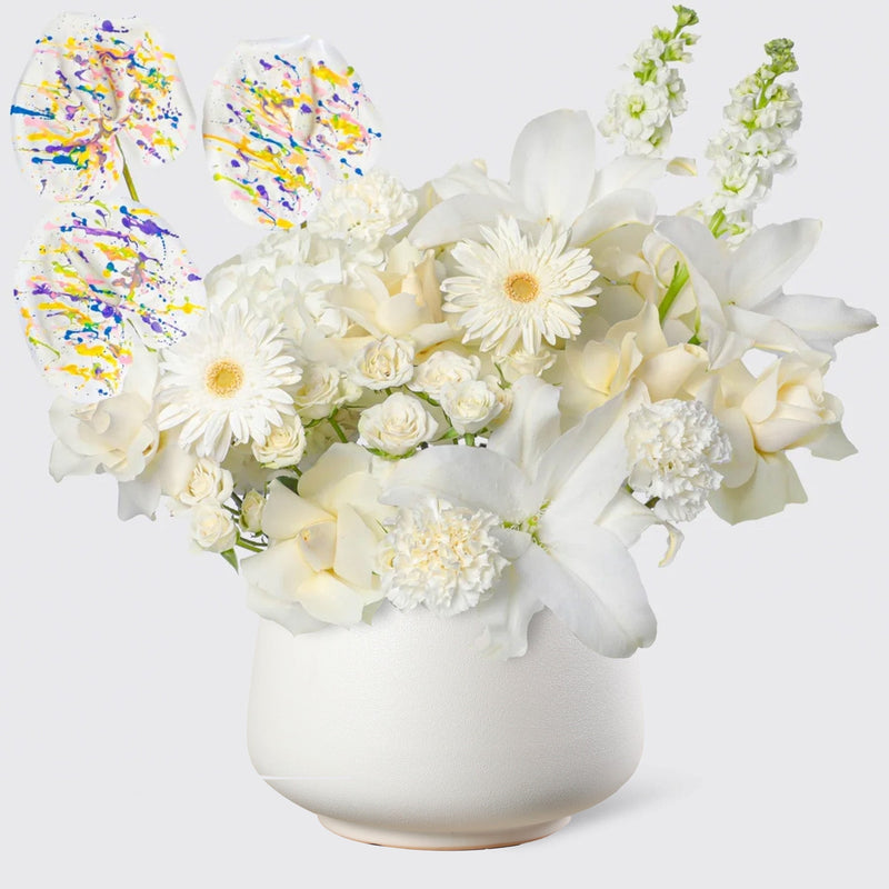 Ivory Elegance in Vase - BLACK AND BLANC